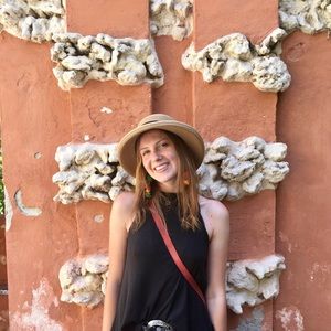 Meet your Posher, Madeline